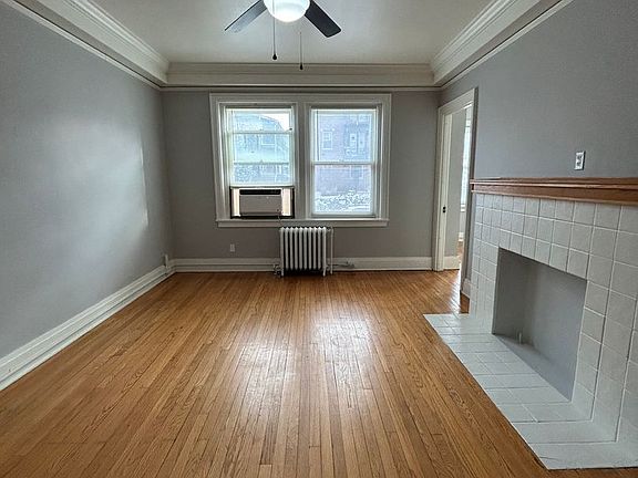 3rd image of 520 S 31st St #4