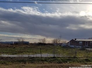 9054 Green Rd, Converse, TX 78109