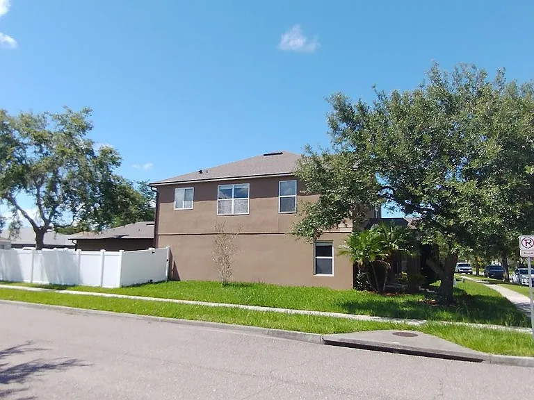 14809 Royal Poinciana Dr — Photo 4