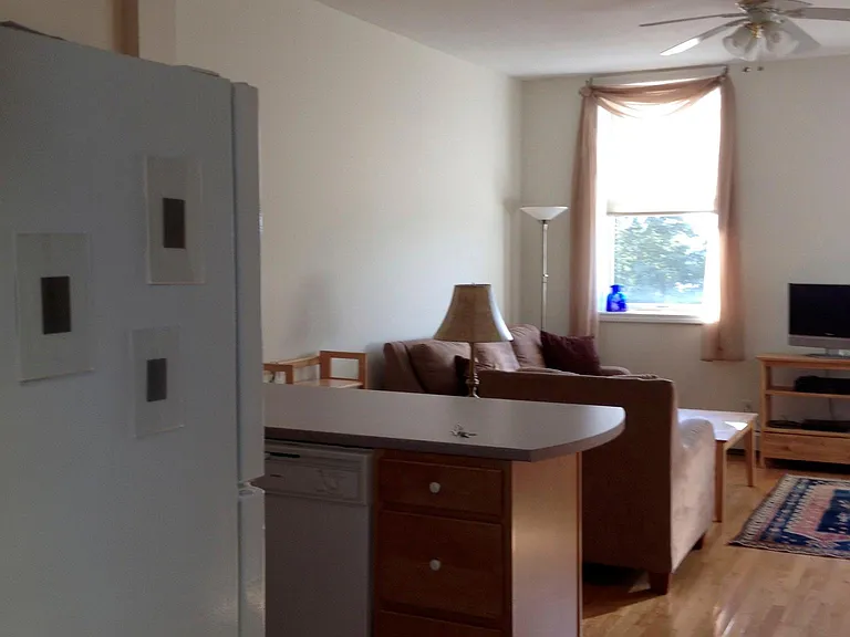 24 Pleasant St #4 — Photo 6