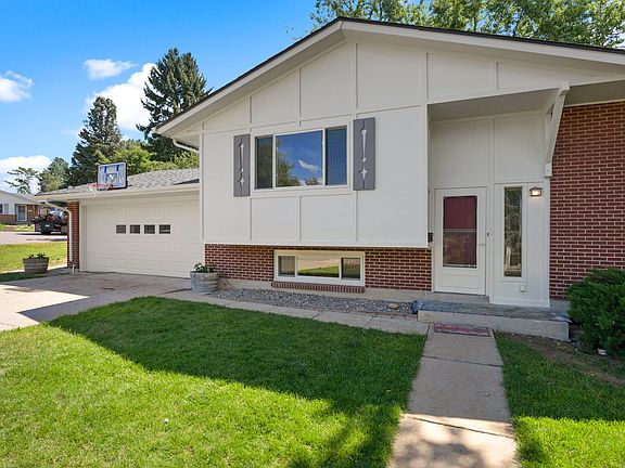 3rd image of 3716 S Uinta Ct
