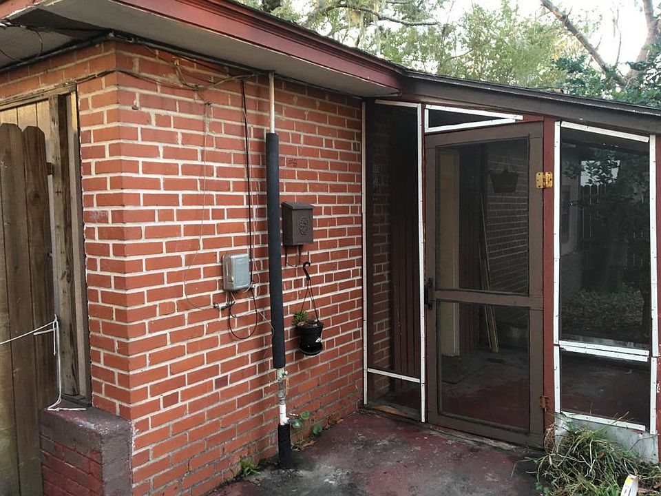 1st image of 5105 Hollycrest Dr #B
