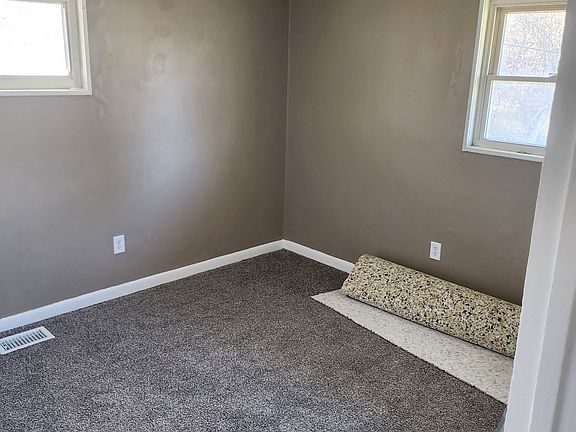 5th image of 1278 Landis Ln