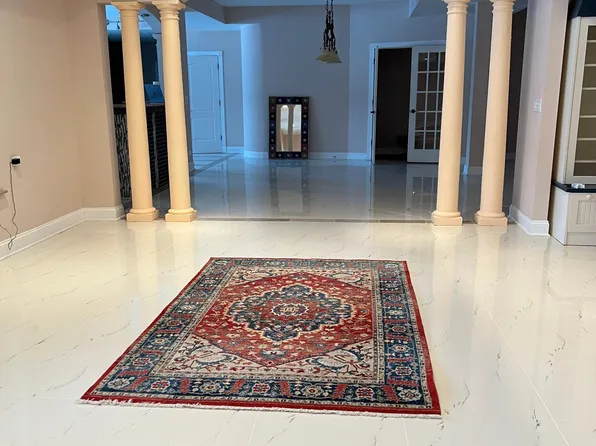 7N201 Windsor Dr #1, Saint Charles, IL 60175