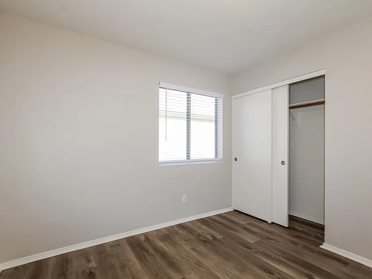 20212 N 34th Pl — Photo 10