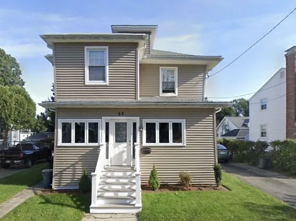 53 Ellington Rd, Quincy, MA 02170