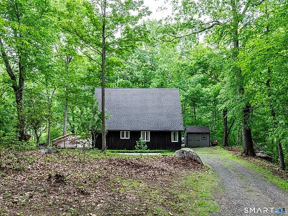 5th image of 56 Tinker Hill Road