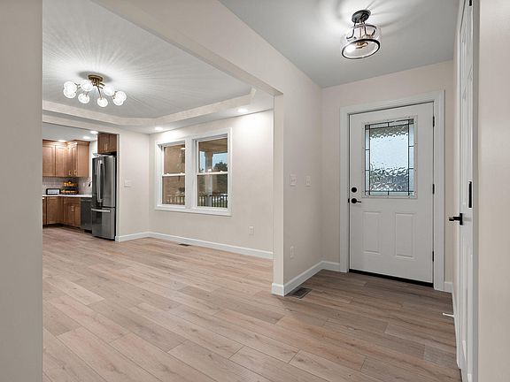 4th image of 148 Rillstone Dr