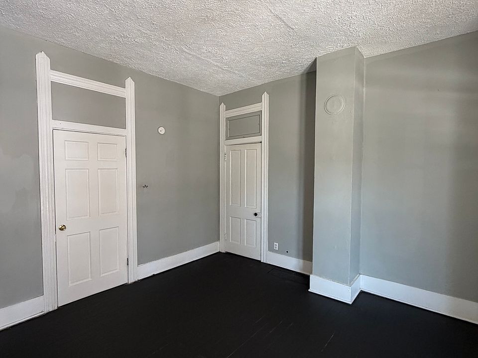 2nd image of 269 N Montgomery St #1