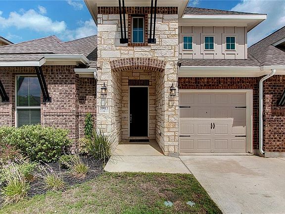 3rd image of 19913 Chayton Cir