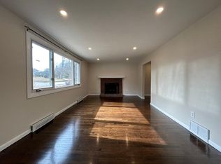 201 Gorwin Dr #1A, Holliston, MA 01746