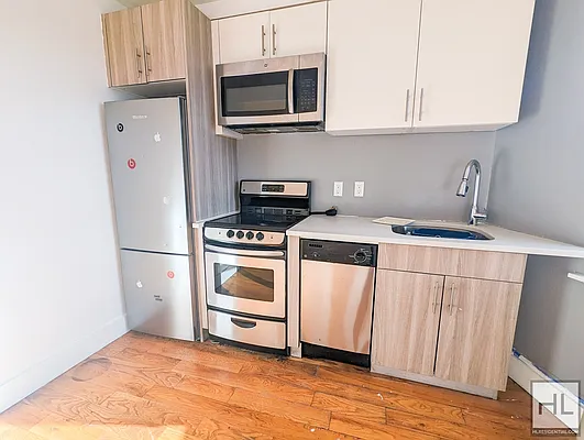 Rented by Highline Residential | media 4