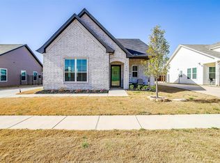 629 Gray Rd, Burleson, TX 76028