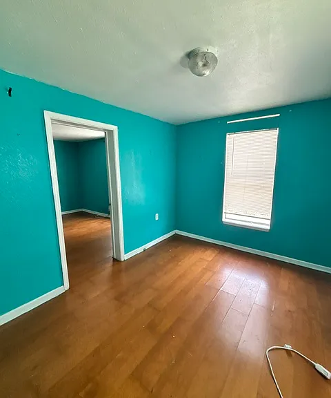 5006 Avenue M #1 — Photo 2