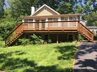 21568 W Pine St, Lake Villa, IL 60046
