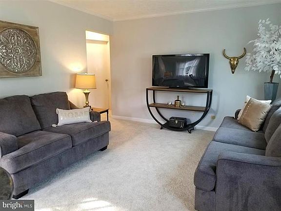 4th image of 310 Manassas Dr