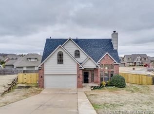312 E Seattle St, Broken Arrow, OK 74012