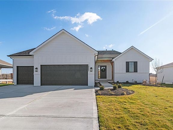 7th image of this home