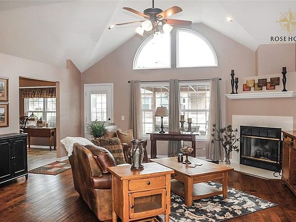 5th image of 13438 Saint Andrews Dr