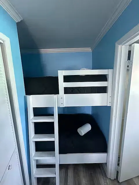 2 bed, 1100 sqft, $2,850 — Photo 3