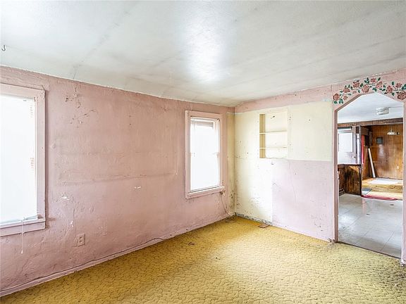 5th image of 406 S F St