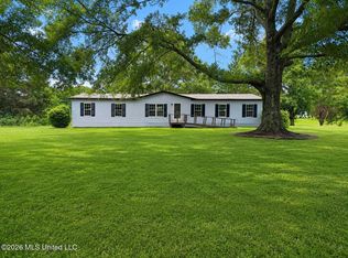 1035 Jasper Ln, Crystal Springs, MS 39059