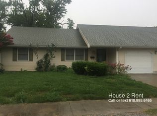 620 S 13th St, Herrin, IL 62948