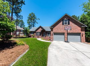 2844 Selhurst Dr, Fayetteville, NC 28306