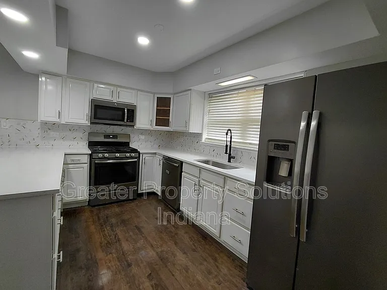 9605 Kennedy Ave — Photo 8