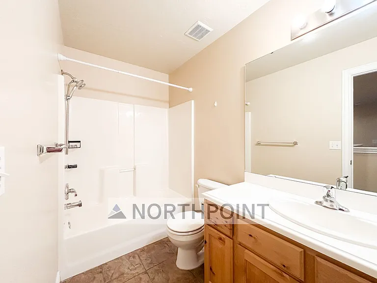 3117 W 450 N — Photo 7