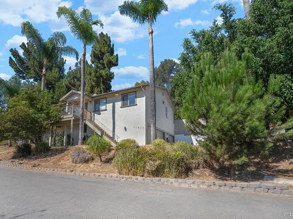 11837 Taia Ln, Lakeside, CA 92040