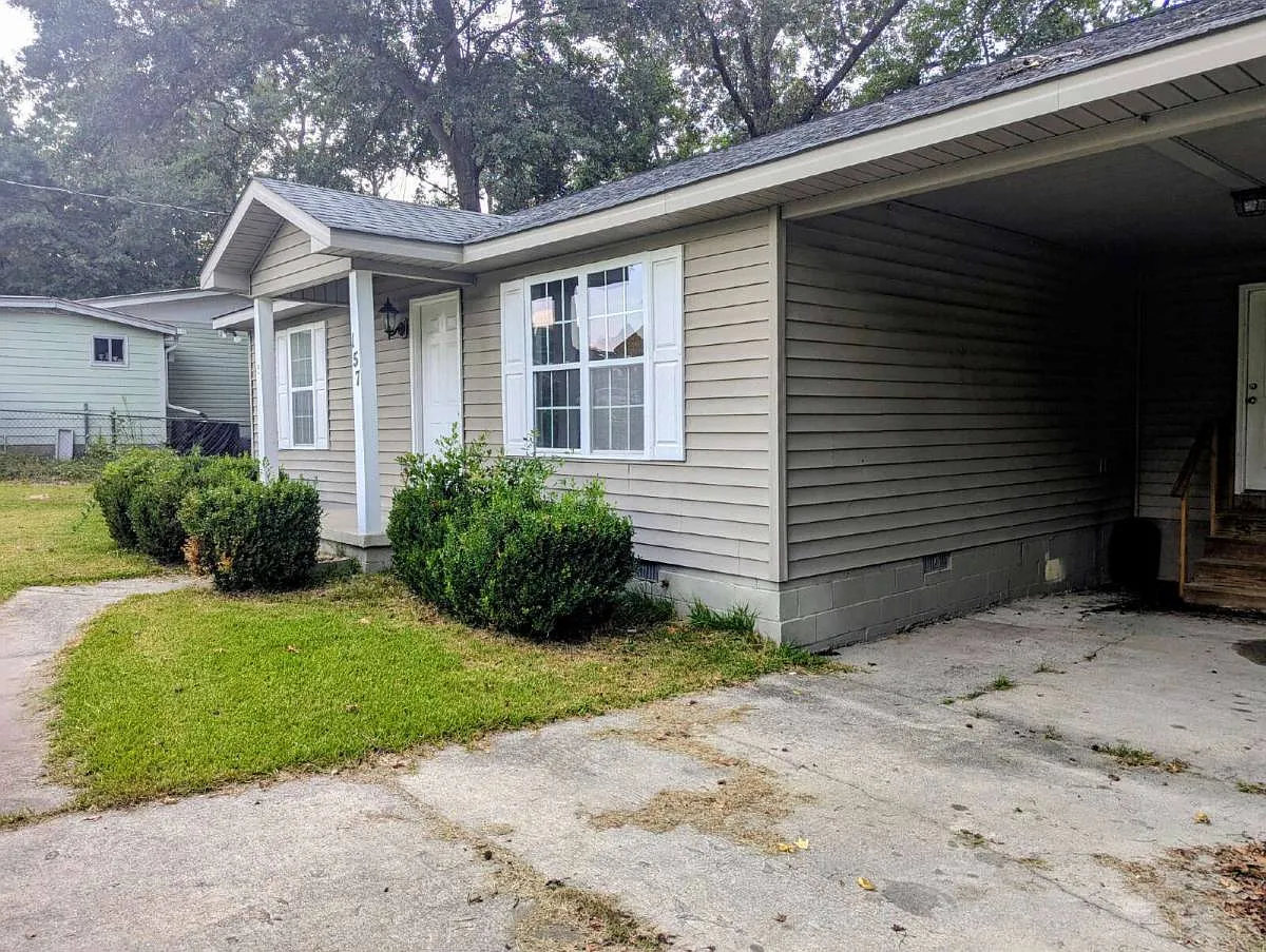 157 Lakeview Dr S in Gordon, GA 31031 — Photo 3