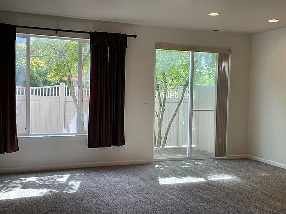 2nd image of 2219 NE 139th Cir