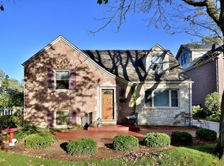 601 S Linden Ave, Elmhurst, IL 60126