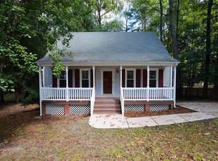 9148 Chatham Grove Ln, North Chesterfield, VA 23236