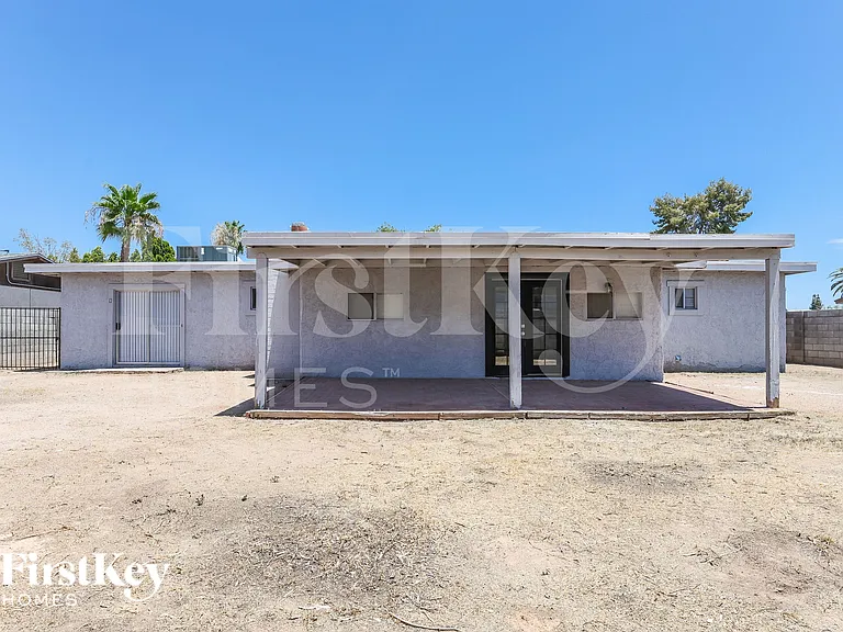 18216 N 24th Dr — Photo 15