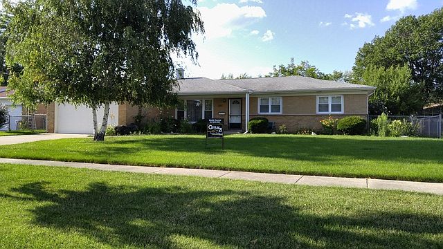 1st image of 584 King Ln