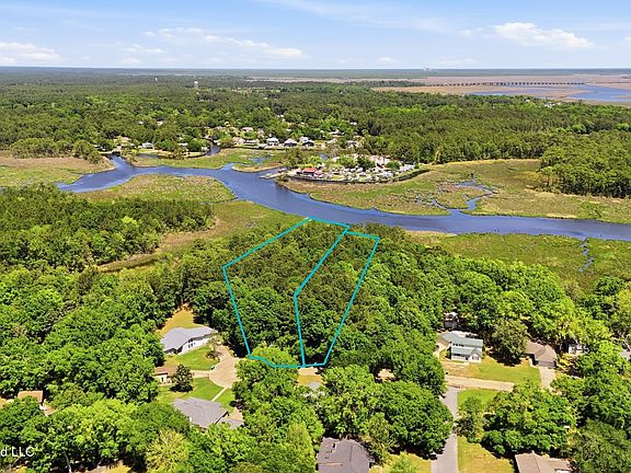 3rd image of Sioux Bayou Dr