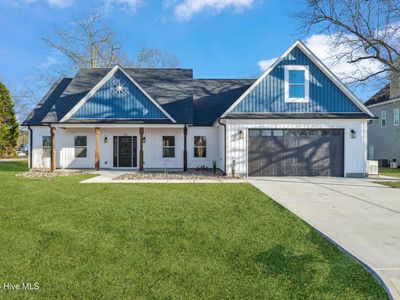 405 Landfall Court, Newport, NC, 28570