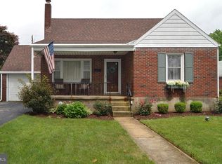 26 Valley Rd, Reading, PA 19610