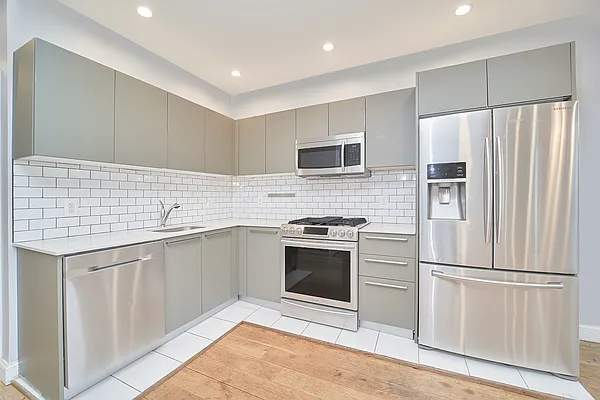 Rented by Corcoran | media 6