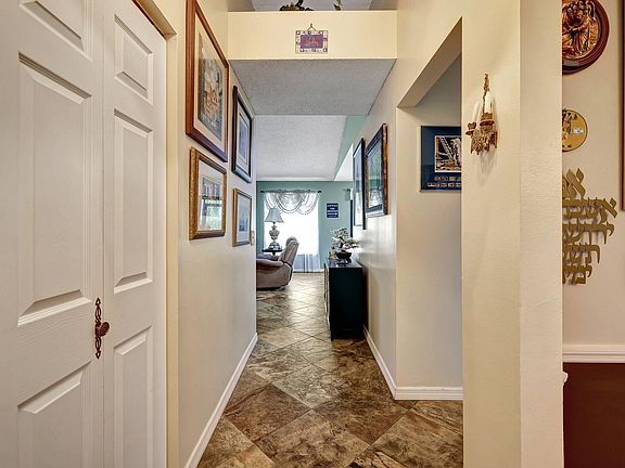 4th image of 2286 SW Jay Avenue