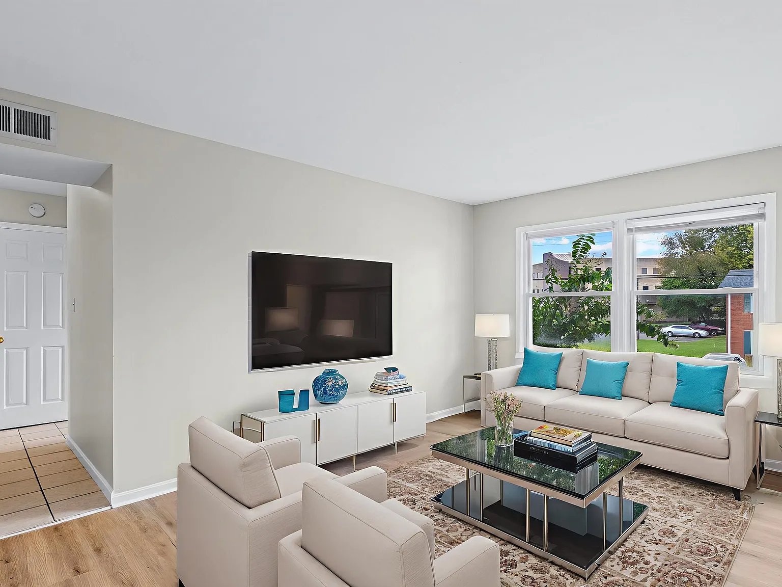 1 bed, 600 sqft, $925 — Photo 1