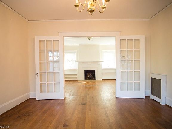 5th image of 307 Westover Ter