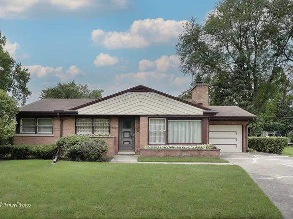 516 S Main St, Mount Prospect, IL 60056