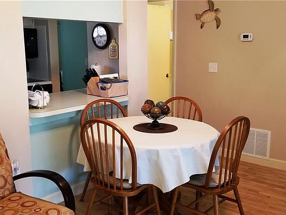 5th image of 1500 Popham Dr APT B17