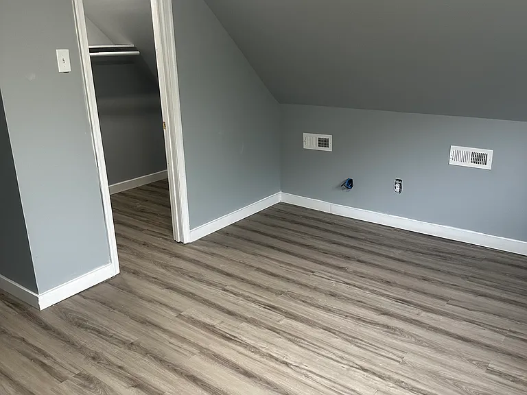 1303 Barnard Dr — Photo 12