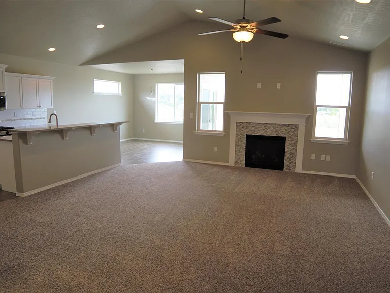 282 Wishkah Dr — Photo 5