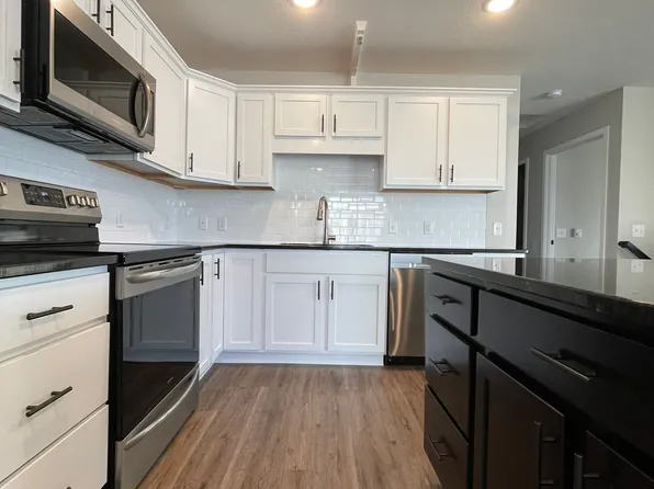 5056 E Hamilton Ave Unit 6, Eau Claire, WI 54701