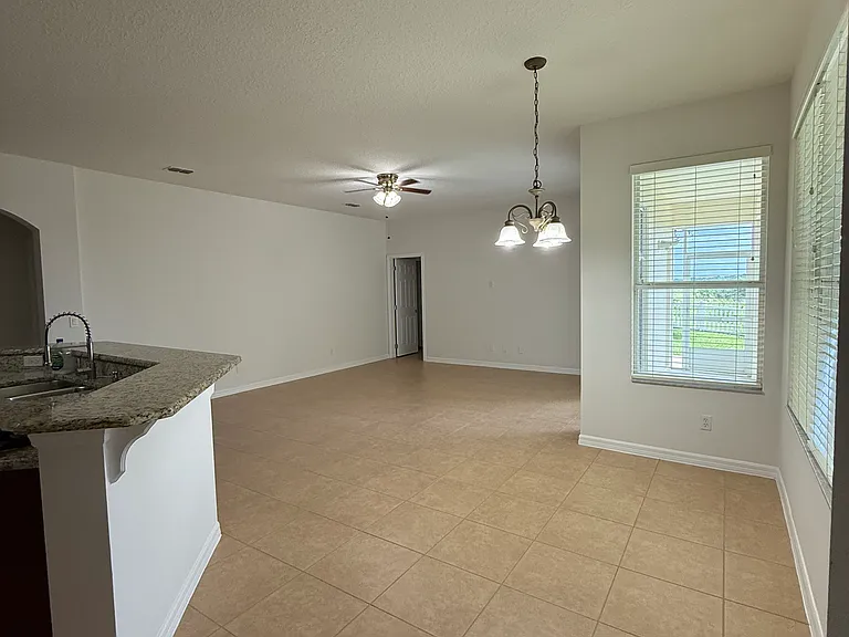 breakfast nook/ family room